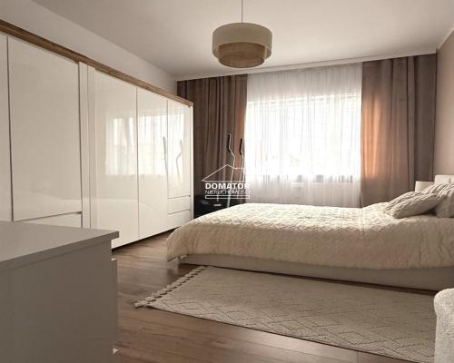 Dom 110 m2, dwa mieszkania, Osiedle Jary