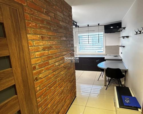 Zapraszamy do zapoznania się z ofertą tego eleganckiego mieszkania o powierzchni 53 m², które zachwyca wysokim standardem