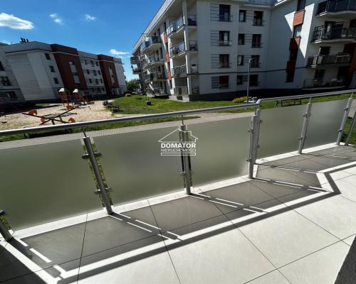 Zapraszamy do zapoznania się z ofertą tego eleganckiego mieszkania o powierzchni 53 m², które zachwyca wysokim standardem