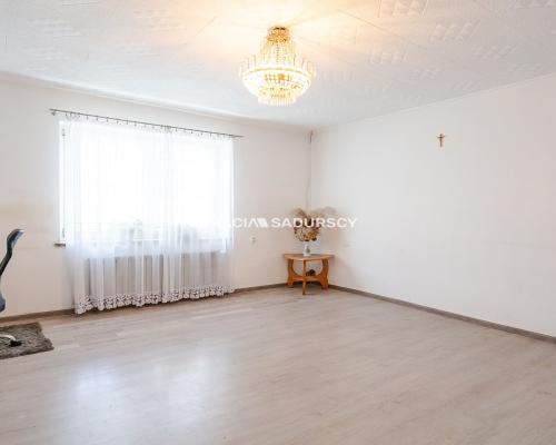 Dom z dużą działką budowlaną. Rzozów 87 arów.