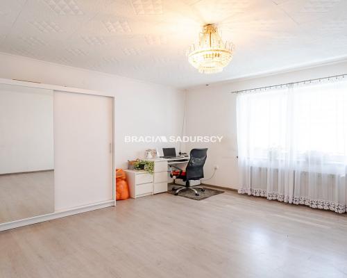 Dom z dużą działką budowlaną. Rzozów 87 arów.