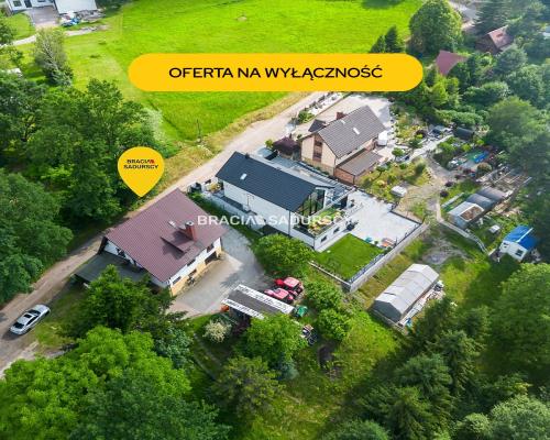Dom z garażem, w ciszy i spokoju. Świątniki Górne.