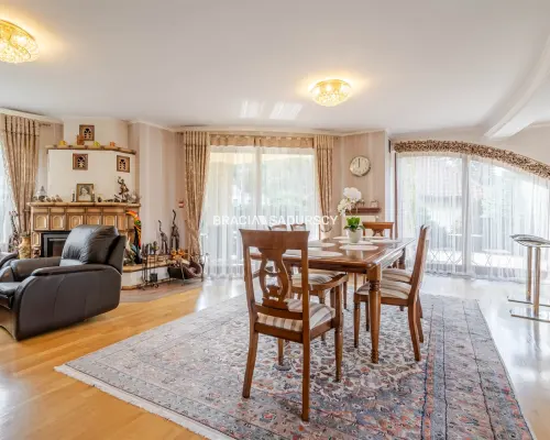 DOM MYŚLENICE WYSOKI STANDRAD DUŻA DZIAŁKA 1950M2