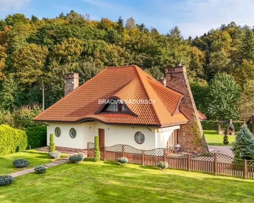 DOM MYŚLENICE WYSOKI STANDRAD DUŻA DZIAŁKA 1950M2
