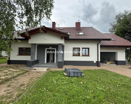 Dom wolnostojacy w Rybnej/Czernichów
