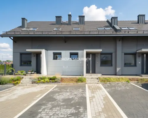 Nowoczesny dom | Ogródek | 2 miejsca postojowe