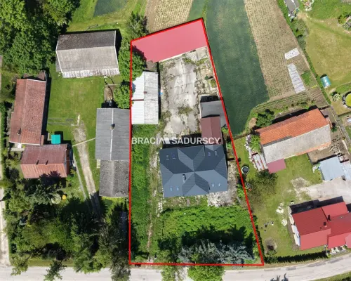 Inwestycja z Duszą i Potencjałem: Dawna Mleczarnia o Powierzchni 750 m² blisko Stoku Narciarskiego (Sławice Szlacheckie, g