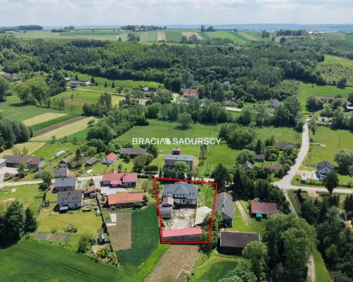 Inwestycja z Duszą i Potencjałem: Dawna Mleczarnia o Powierzchni 750 m² blisko Stoku Narciarskiego (Sławice Szlacheckie, g