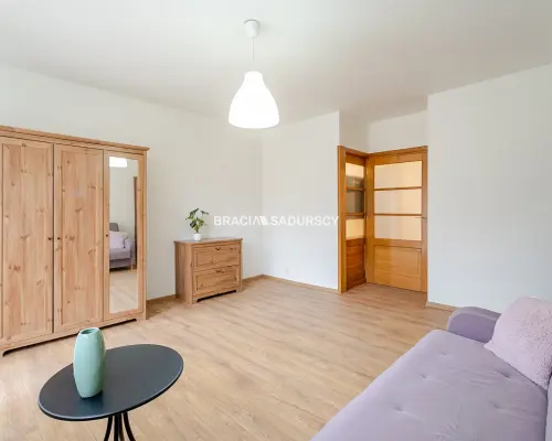 KLIMATYCZNE, ZADBANE 3-POKOJOWE Z BALKONEM
