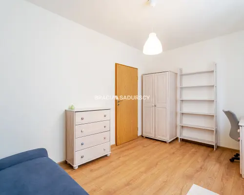 KLIMATYCZNE, ZADBANE 3-POKOJOWE Z BALKONEM