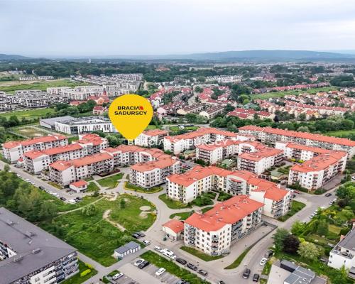 2 pok (oddzielne)  48m2 z garazem