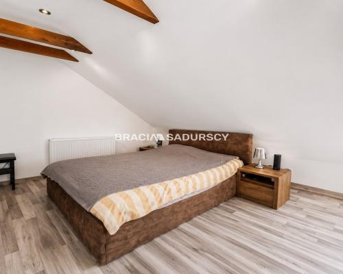 Niepołomice dwupoziomowe mieszkanie z ogród 150m2