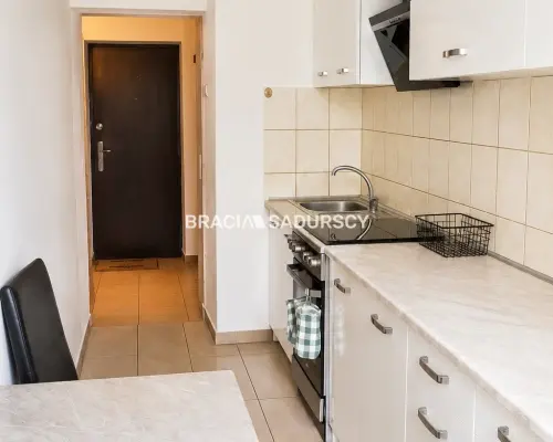 1 pok 30 m2 z ddzielna jasna kuchnia Krowodrza