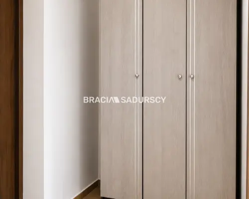 1 pok 30 m2 z ddzielna jasna kuchnia Krowodrza