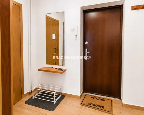 1 pok 30 m2 z ddzielna jasna kuchnia Krowodrza