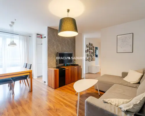 2 pok/ balkon/klimatyzacja/ ul. Borkowska