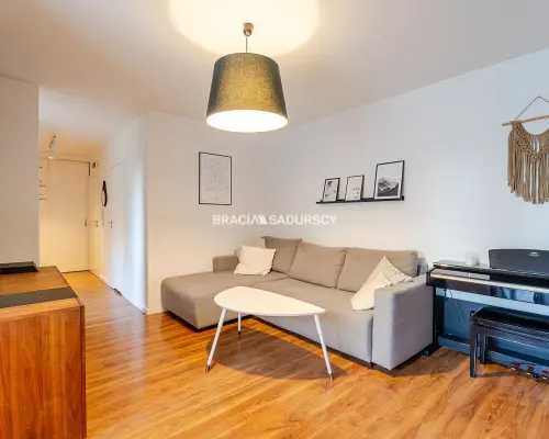 2 pok/ balkon/klimatyzacja/ ul. Borkowska
