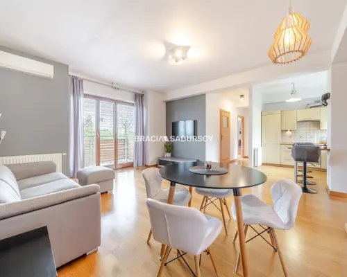 3-pokojowe mieszkanie 68 m² 2balkony | Mydlniki