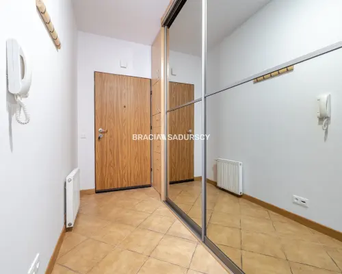 3-pokojowe mieszkanie 68 m² 2balkony | Mydlniki