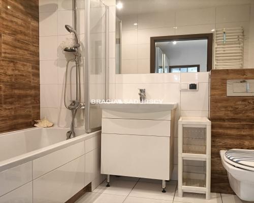 2 pok ok 52,5m2 z tarasem i ogórdkiem 130m2