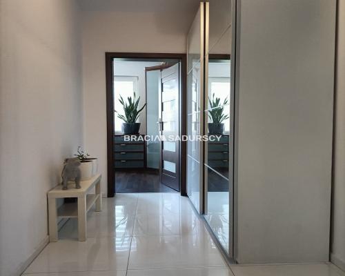2 pok ok 52,5m2 z tarasem i ogórdkiem 130m2
