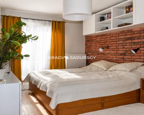 Mieszkanie z tarasem|3 pokoje|2020r|zielona okolic
