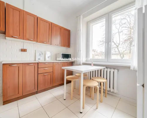59m2 3 pok+os kuchnia Ul.Staszczyka Bronowice
