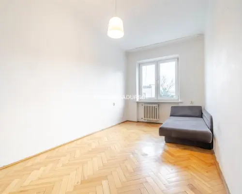 59m2 3 pok+os kuchnia Ul.Staszczyka Bronowice