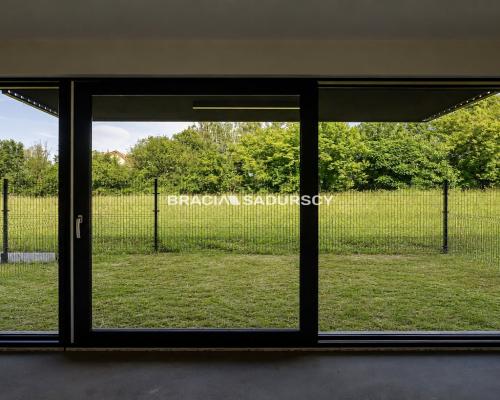 3pokoje,50m2,nowe budownictwo,2 ogródki,m.postojow