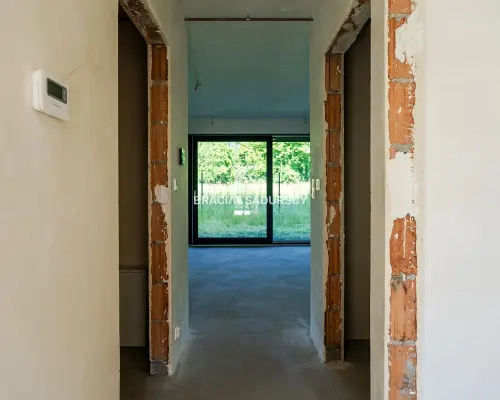 3pokoje,50m2,nowe budownictwo,2 ogródki,m.postojow