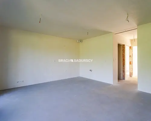 3pokoje,50m2,nowe budownictwo,2 ogródki,m.postojow