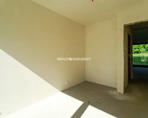3pokoje,50m2,nowe budownictwo,2 ogródki,m.postojow