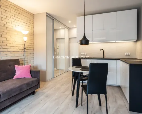 os. Hutnicze | 1 pok. | balkon