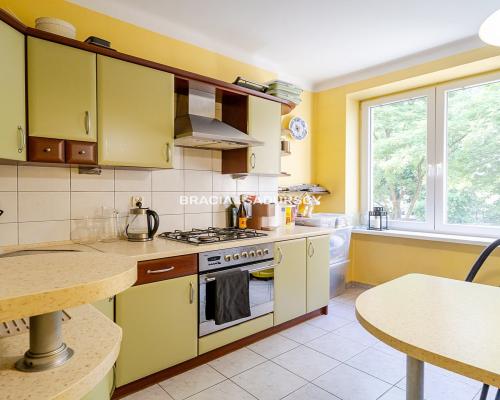 2pokojowe mieszkanie | Mogilska | Balkon | Piwnica