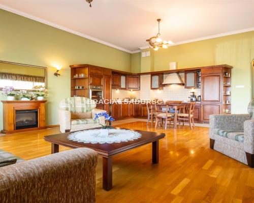 Apartament z ogrodem na Woli Justowskiej