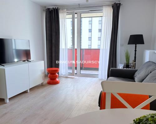 2 pokoje balkon tramwaj centrum miasta