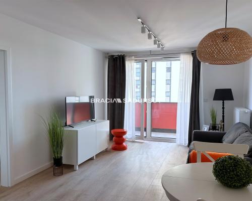 2 pokoje balkon tramwaj centrum miasta