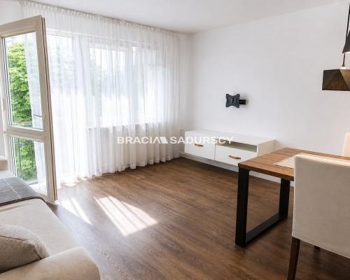 25 m² po generalnym remoncie | Blisko uczelni