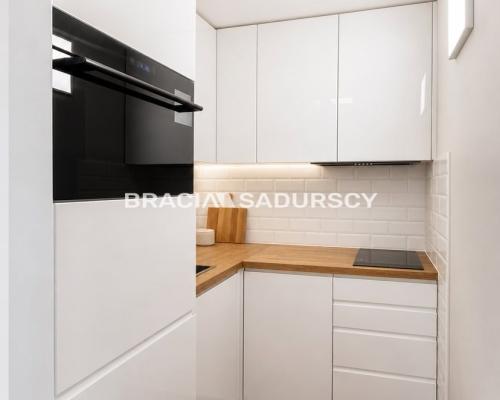 25 m² po generalnym remoncie | Blisko uczelni
