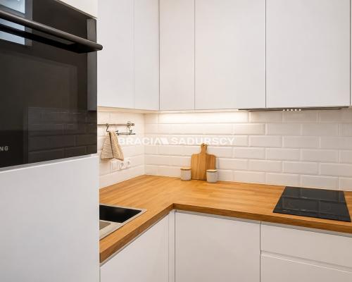 25 m² po generalnym remoncie | Blisko uczelni