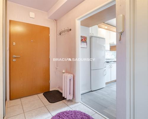 Przestronne 3 pokojowe  mieszkanie o powierzchni 61,40 m² - Kraków, ul. Halszki - Podgórze Duchackie.    M