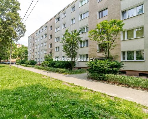 Kraków, Bieńczyce - osiedle Jagiellońskie. Na sprzedaż mieszkanie 2 pokojowe - 42 m² z balkonem położone na parterz