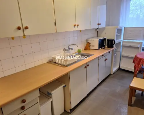 2-pok, ul. Królewska, parking dla mieszkańców