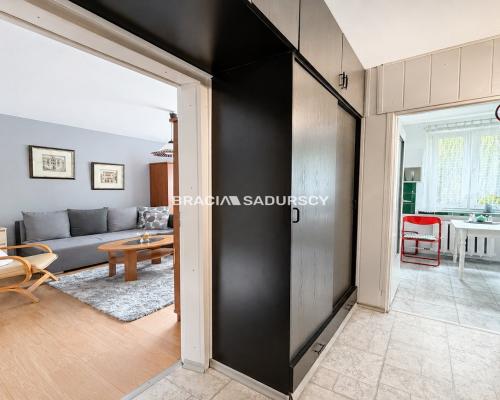 Kawalerka z osobną kuchnią, 37 m², balkon