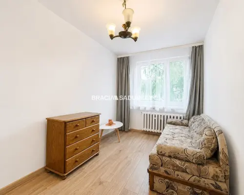 3-pok, os.Podw. balkon, osobna kuchnia