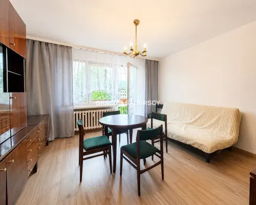 3-pok, os.Podw. balkon, osobna kuchnia