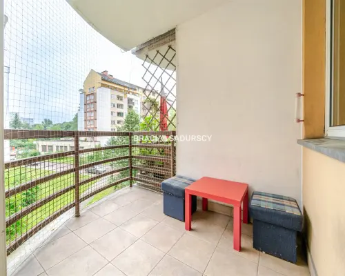 2-pokojowe mieszkanie z oddzielną kuchnią,balkon