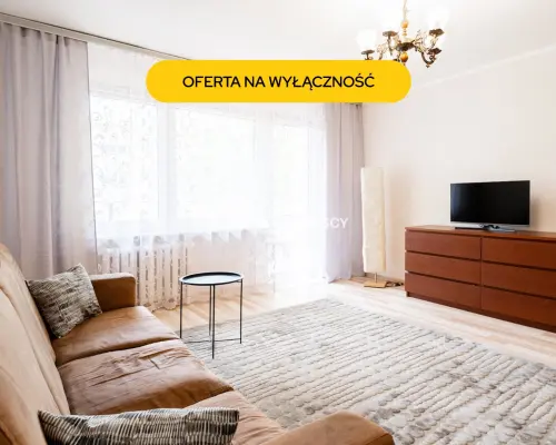 ul.Powstańców – 2 pokoje, osobna kuchnia, balkon