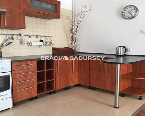 2pok, Armii Krajowej, 57m2, parking w cenie