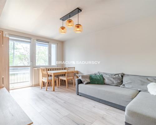 Kawalerka z balkonem | 28,8 m² | os. Złotego Wieku